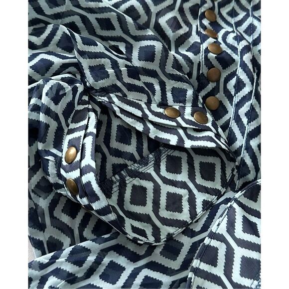 41 Hawthorn Women's Blue‎ & White 3/4 Sleeves Notched Neck Blouse Size M - Picture 5 of 8